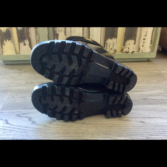 TOMMY HILFIGER BOOTS - Size 6 - Picture 4 of 6